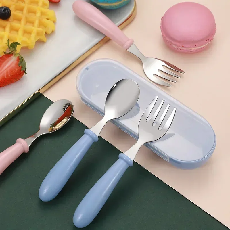 مجموعة أدوات تغذية الأطفال من  - مراجعة Baby Food Utensil وسعره